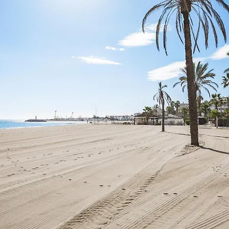 New Renovated Front Line Playa Rocio Puerto Banus * Марбелья