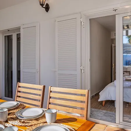 아파트 New Renovated Front Line Playa Rocio Puerto Banus