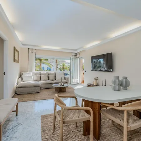 New Renovated Front Line Playa Rocio Puerto Banus * Marbella