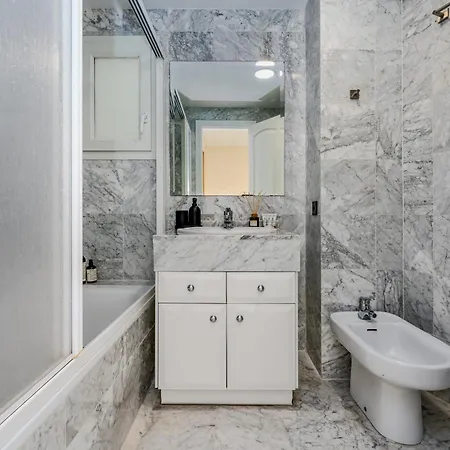 New Renovated Front Line Playa Rocio Puerto Banus * Marbella