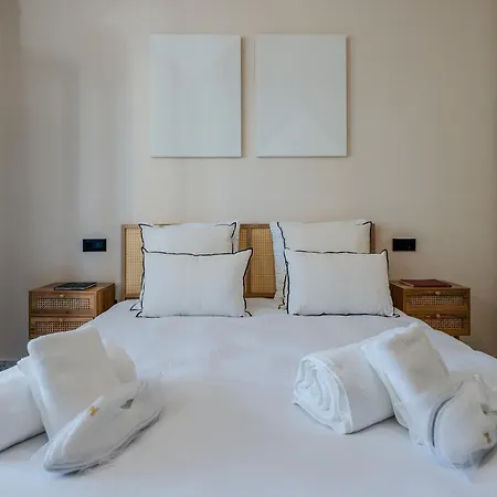 New Renovated Front Line Playa Rocio Puerto Banus