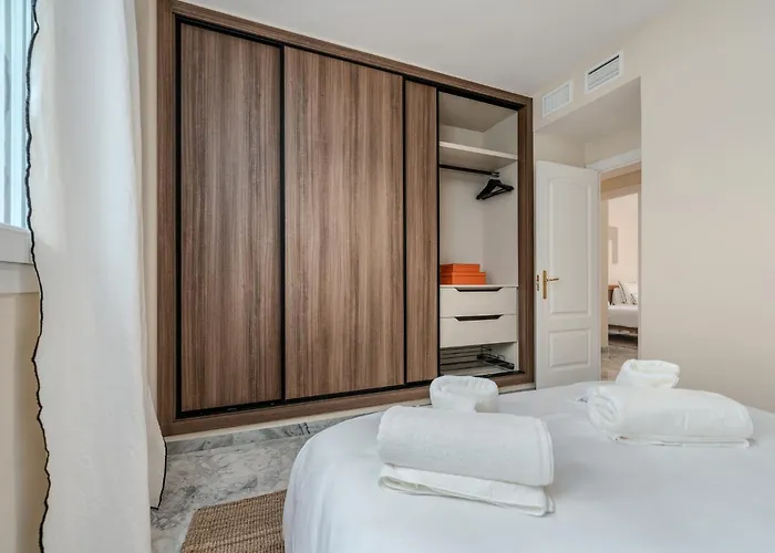 Apartment New Renovated Front Line Playa Rocio Puerto Banus *