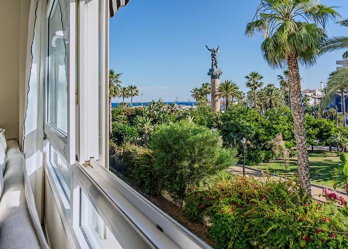 New Renovated Front Line Playa Rocio Puerto Banus Apartament Marbella