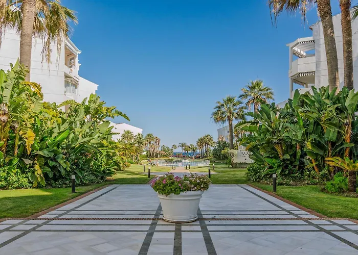 Apartment New Renovated Front Line Playa Rocio Puerto Banus Marbella