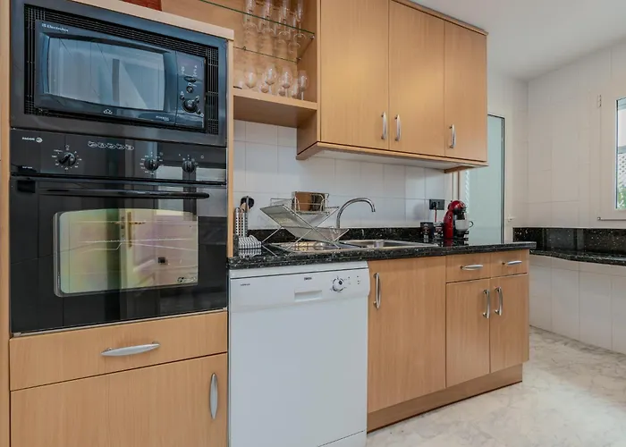 Apartment New Renovated Front Line Playa Rocio Puerto Banus *