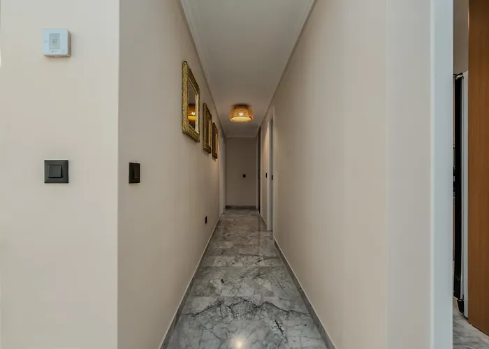 New Renovated Front Line Playa Rocio Puerto Banus *