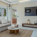 New Renovated Front Line Playa Rocio Puerto Banus * Marbella