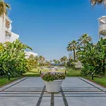 Apartment New Renovated Front Line Playa Rocio Puerto Banus Marbella