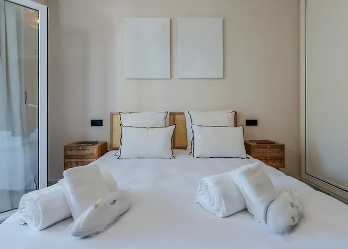 New Renovated Front Line Playa Rocio Puerto Banus
